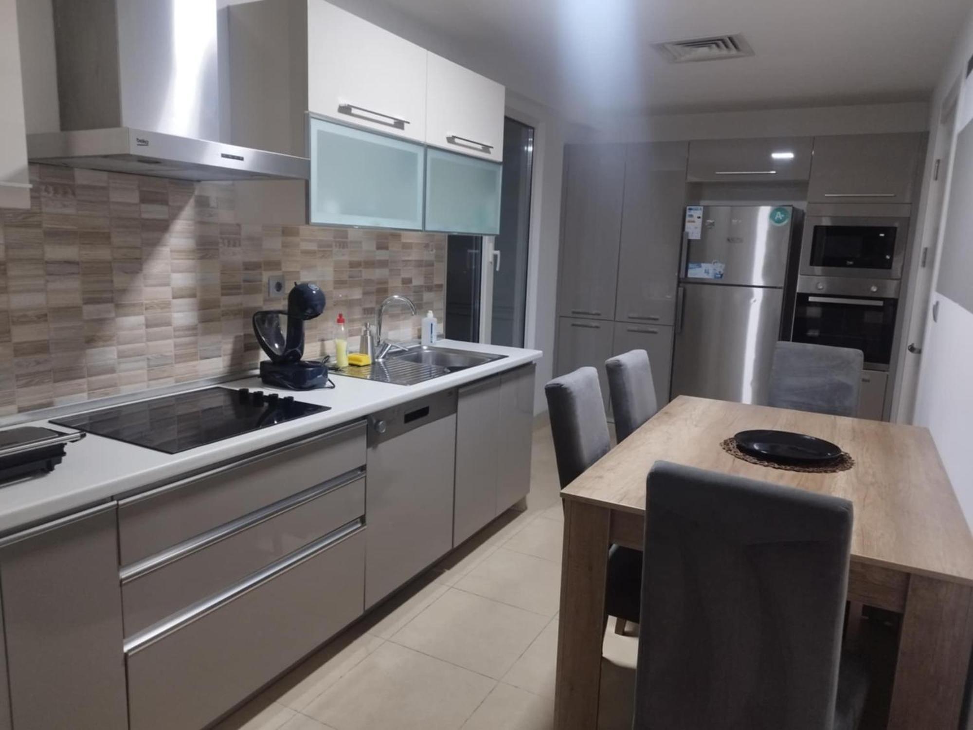 Skopje Sky City: High-Rise Apartments with Pool & Spa Access Exterior photo